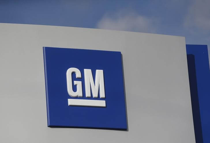 Trump criticizes GM for Mexico investments