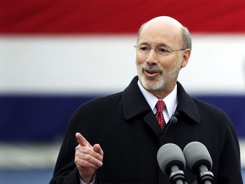 Pennsylvania governor signs law expanding wine sales to private stores
