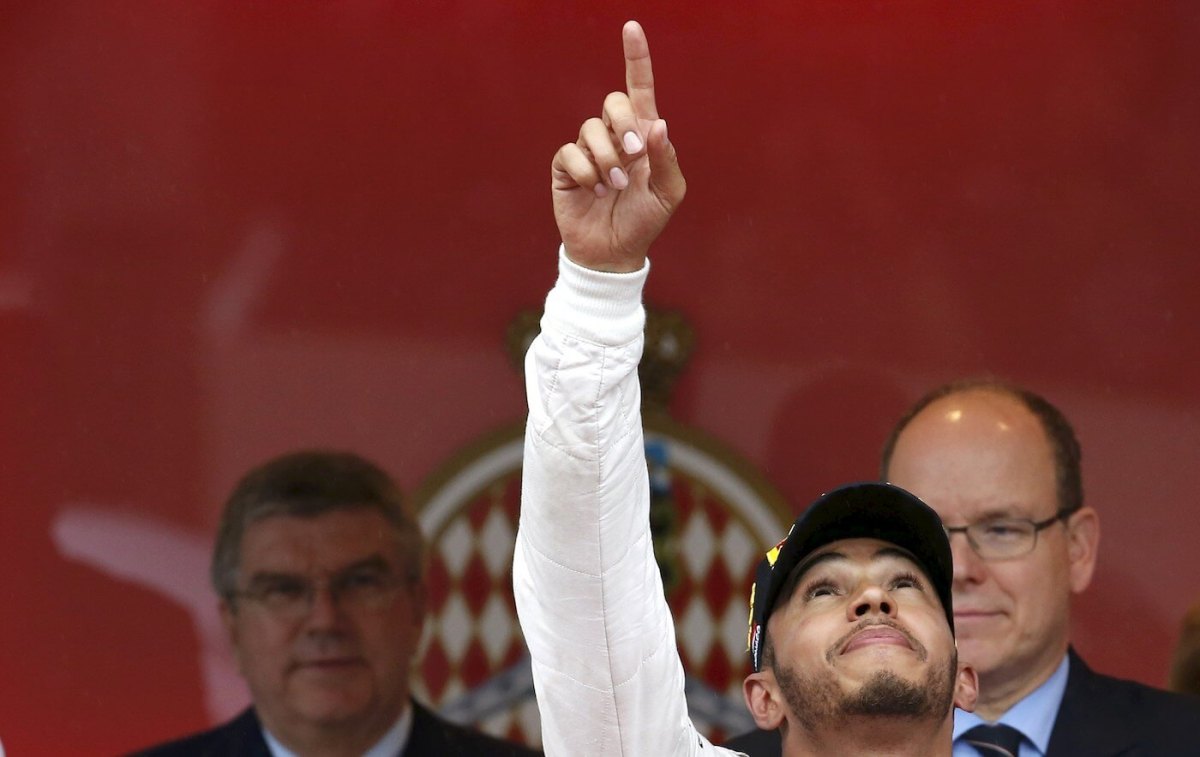 Lewis Hamilton wary of ‘potholes’ ahead