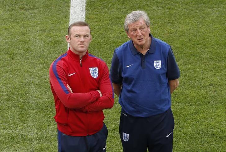 England must play without fear say Hodgson and Rooney