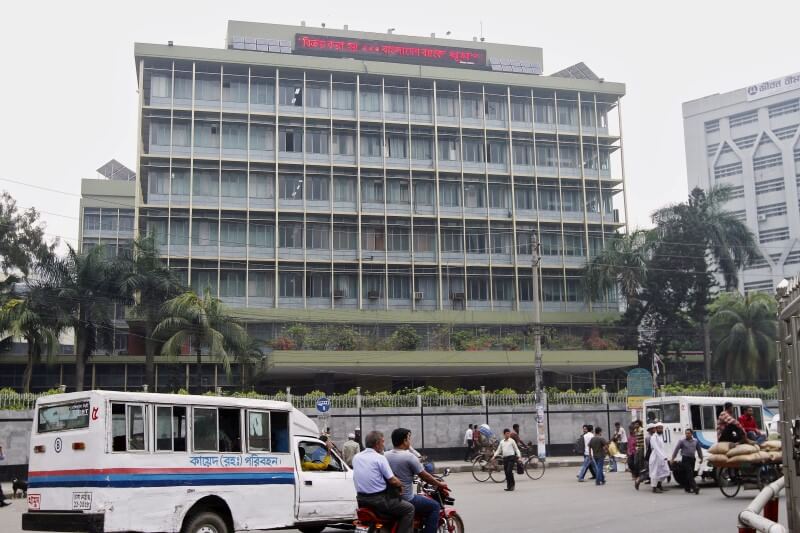 U.S. attorney in Manhattan probes Bangladesh Bank cyber heist: source