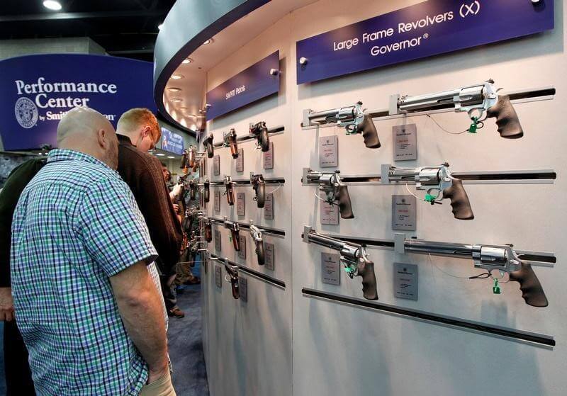 U.S. gun shares extend gains after strong Smith & Wesson earnings