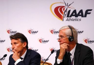 IAAF votes to keep Russia banned, Rio participation in balance