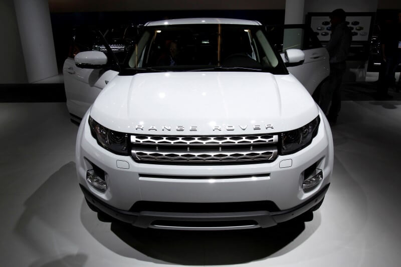 Jaguar Land Rover copycat lawsuit proceeds despite patent cancellation