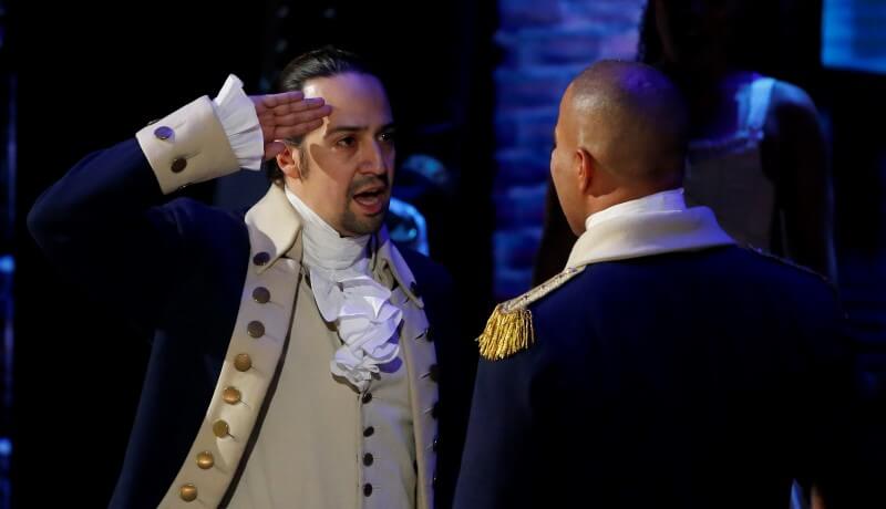 ‘Hamilton’ fans endure heat for hot tickets in Chicago
