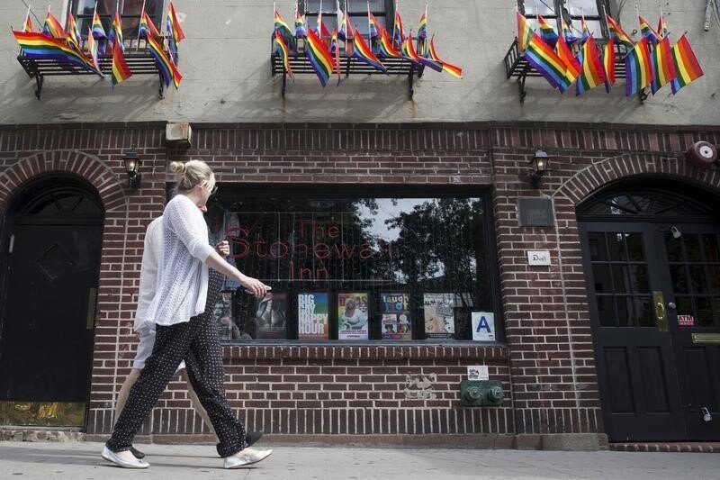 New York LGBT bar becomes first U.S. monument to gay rights