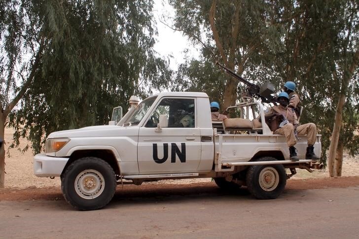 Urging tougher stance, U.N. adds 2,500 peacekeepers to Mali