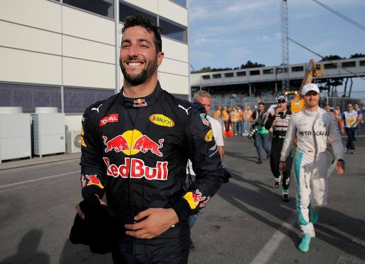 Ricciardo ready to move on…from Ferrari questions