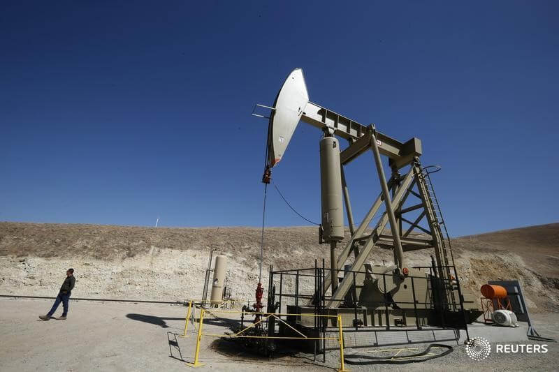 Global oil overhang to choke price recovery well into 2018