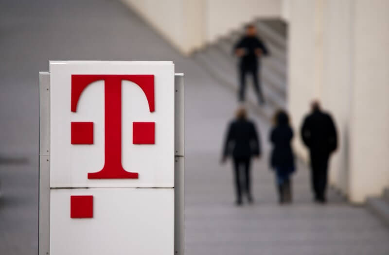 Deutsche Telekom looks to sell off German mobile masts: sources