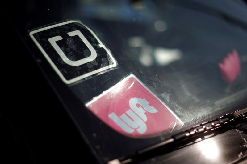 Lyft poised to take huge interest in ride sharing to the bank