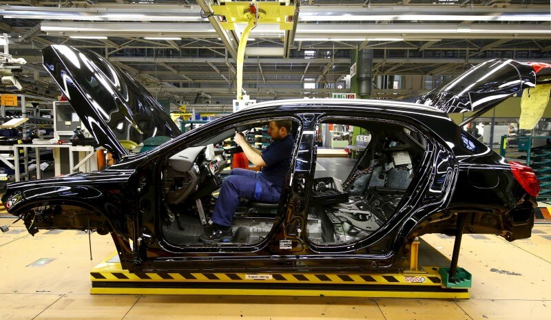 German industry orders unchanged in May, weaker than expected