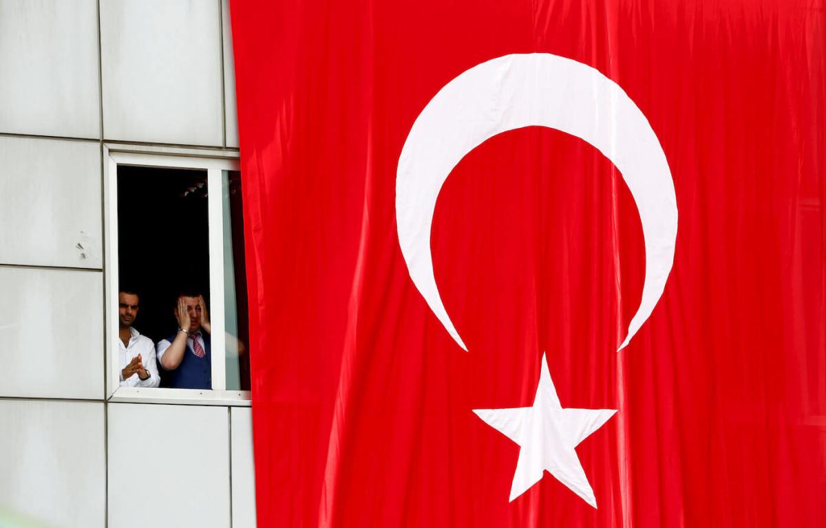 Turkey seeks militants linked to Istanbul attack near Syrian border: media
