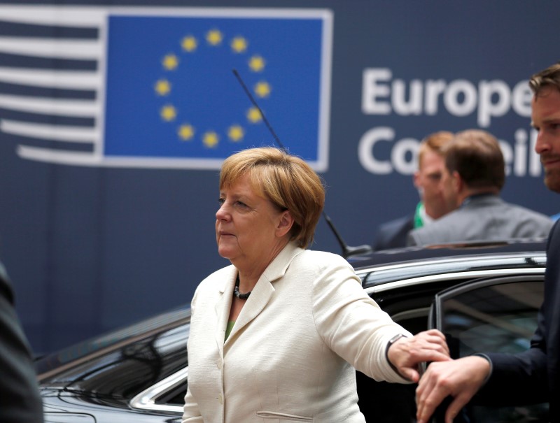 Merkel urges Britain to quickly clarify relationship with EU