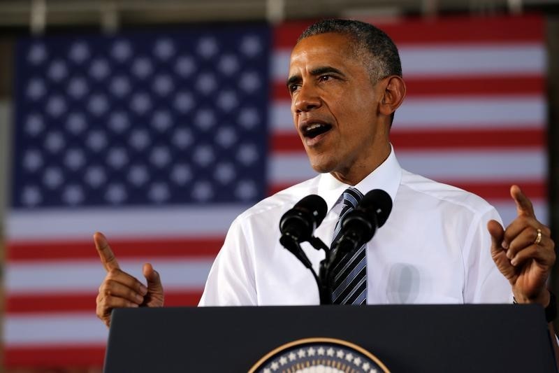 Obama renews call for U.S. public health insurance option
