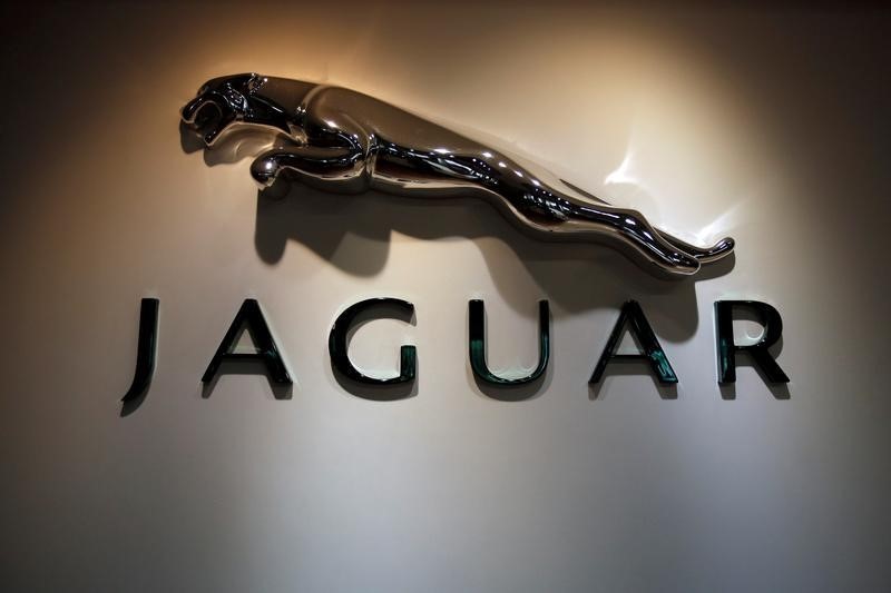 Jaguar Land Rover to test over 100 autonomous cars in Britain by 2020