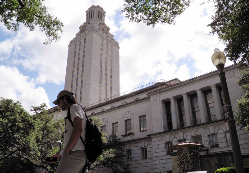 Texas allows guns in college classrooms under new law