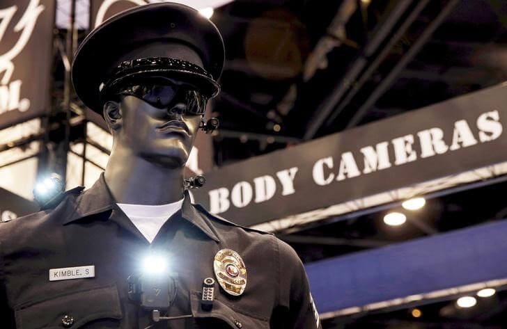 U.S. police body camera policies put civil rights at risk: study