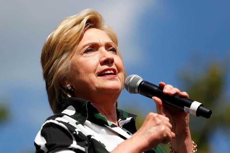 Clinton campaign studying alternative to U.S. ethanol mandate