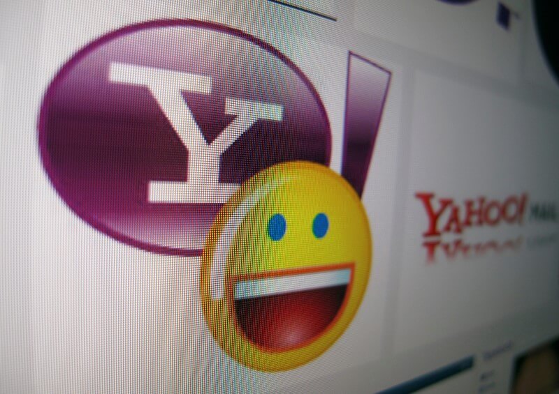 As Yahoo Messenger shuts down, oil traders bid a fond farewell
