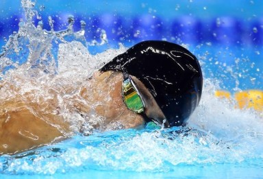 Phelps’ swimcap mishap underlines Games sponsorship war