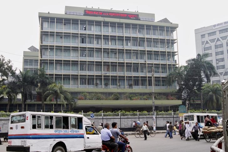 Bangladesh officials to meet Fed, U.S. investigators over heist: sources