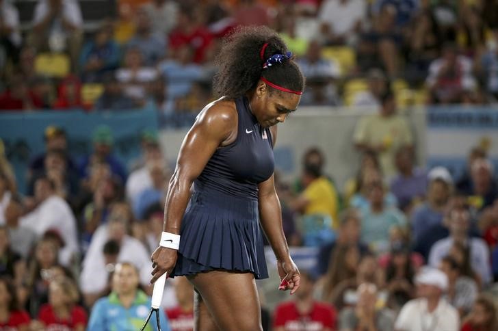 Serena withdraws from Cincinnati with shoulder injury