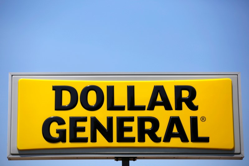 Dollar General takes the battle to Wal-Mart with price cuts