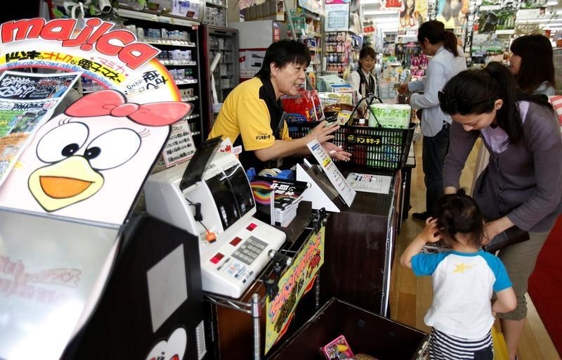 Japan July household spending falls 0.5 percent vs. year ago