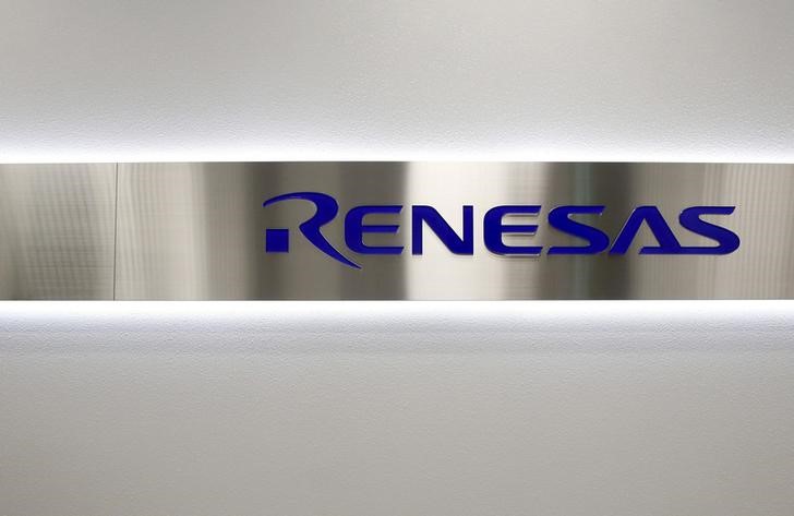 Chipmaker Intersil set to pick Renesas over Maxim as acquirer: sources