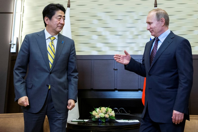 Japan woos Russia with deeper economic ties in face of rising China