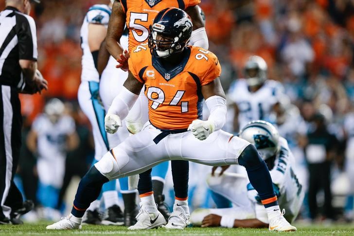 Broncos’ Ware suffers arm fracture