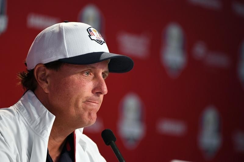 Mickelson starts war of words with former Cup captain Sutton