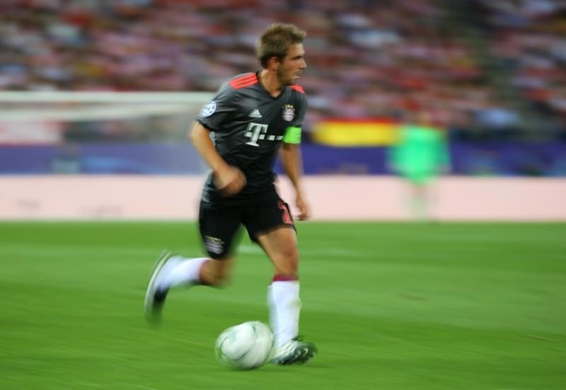 Lahm wants Bayern to rediscover aggressive edge