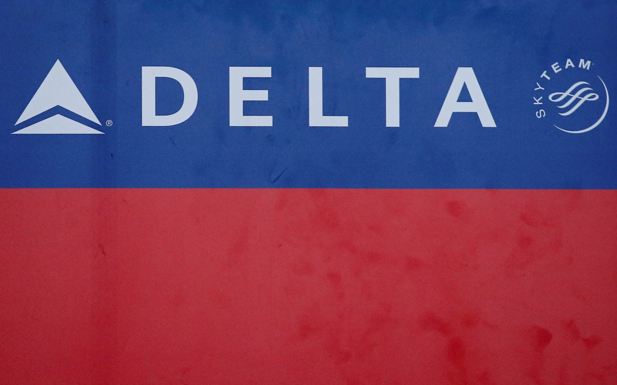 Flight crew restrains ‘God’ aboard Delta flight, returns to Puerto Rico