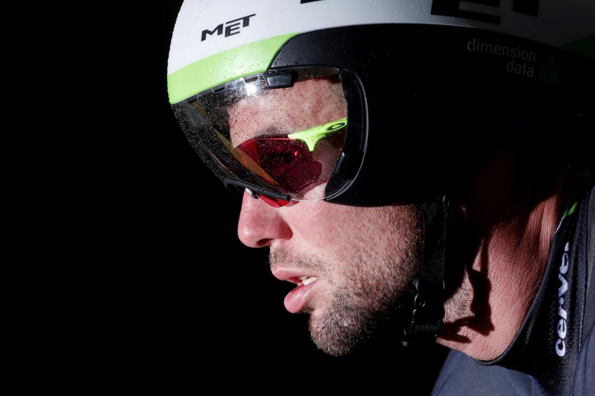 Cycling: Cavendish axe from Tour causes team rift