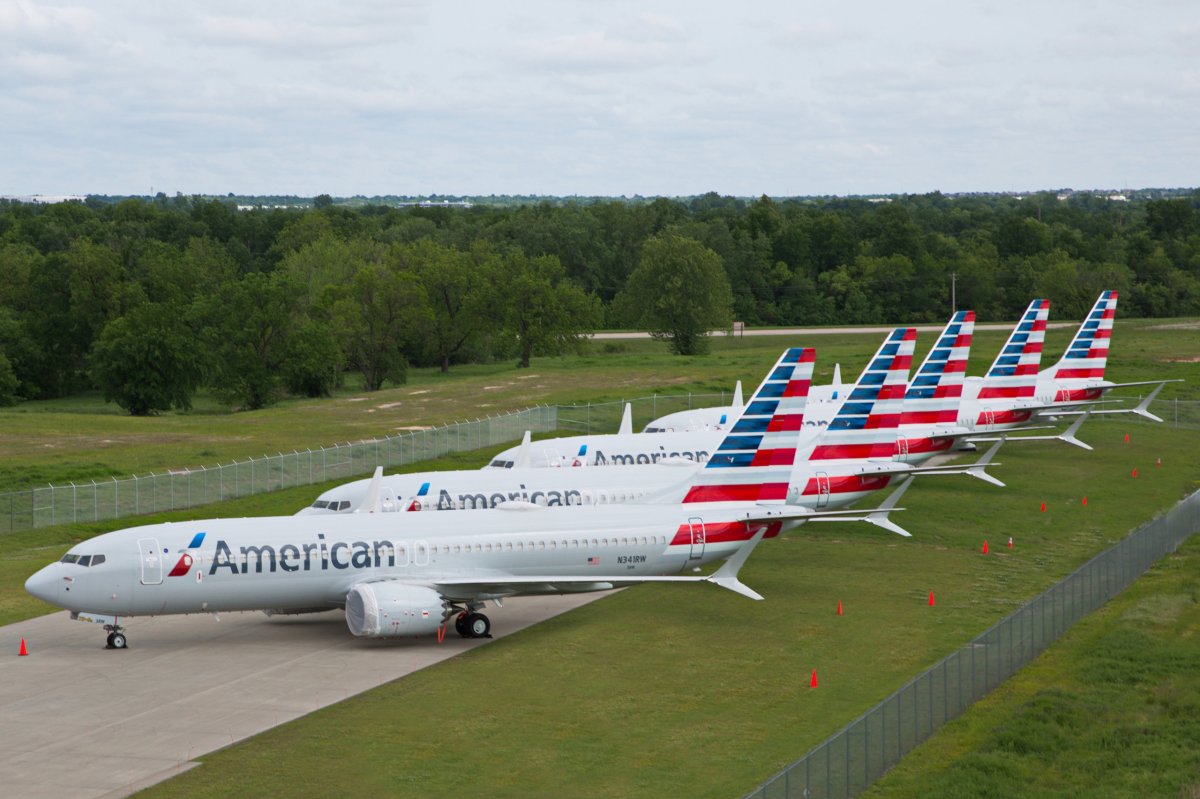 American Airlines raises unit revenue forecast, shares rise