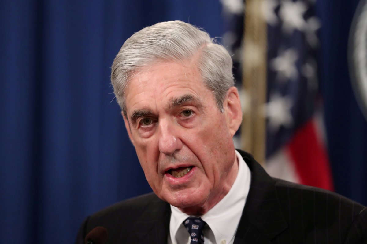 U.S. lawmakers will delay Mueller testimony by a week