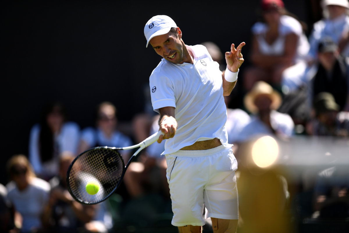 ATP roundup: Isner beats Bublik to win fourth Newport title
