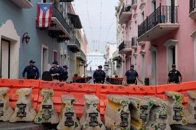 Power struggle ensues as Puerto Rico governor exits
