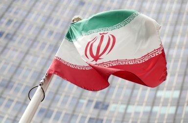 Iran intends to restart activities at Arak heavy water nuclear reactor: ISNA news agency