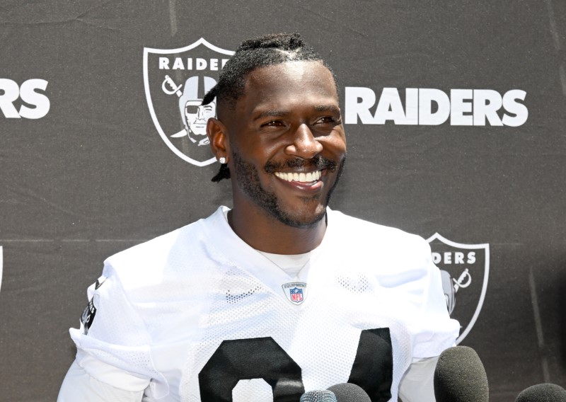 Report: Chef suing Raiders’ Brown for $38.5K