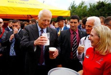 Beer with the prince: Liechtenstein marks 300th anniversary