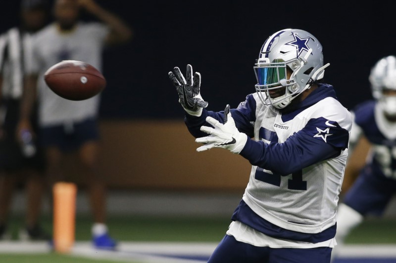 Report: Cowboys nearing deal with RB Elliott