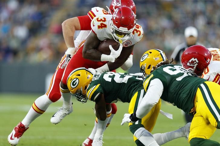 Report: Chiefs trade RB Hyde to Texans