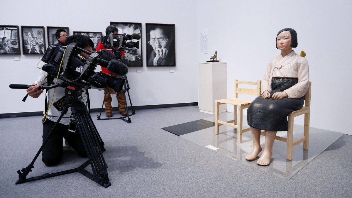 Japan exhibition defends pulling ‘comfort woman’ statue, opponents decry censorship