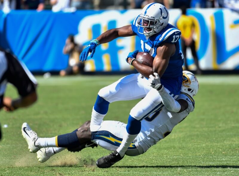 Report: Colts WR Funchess (collarbone) out until November