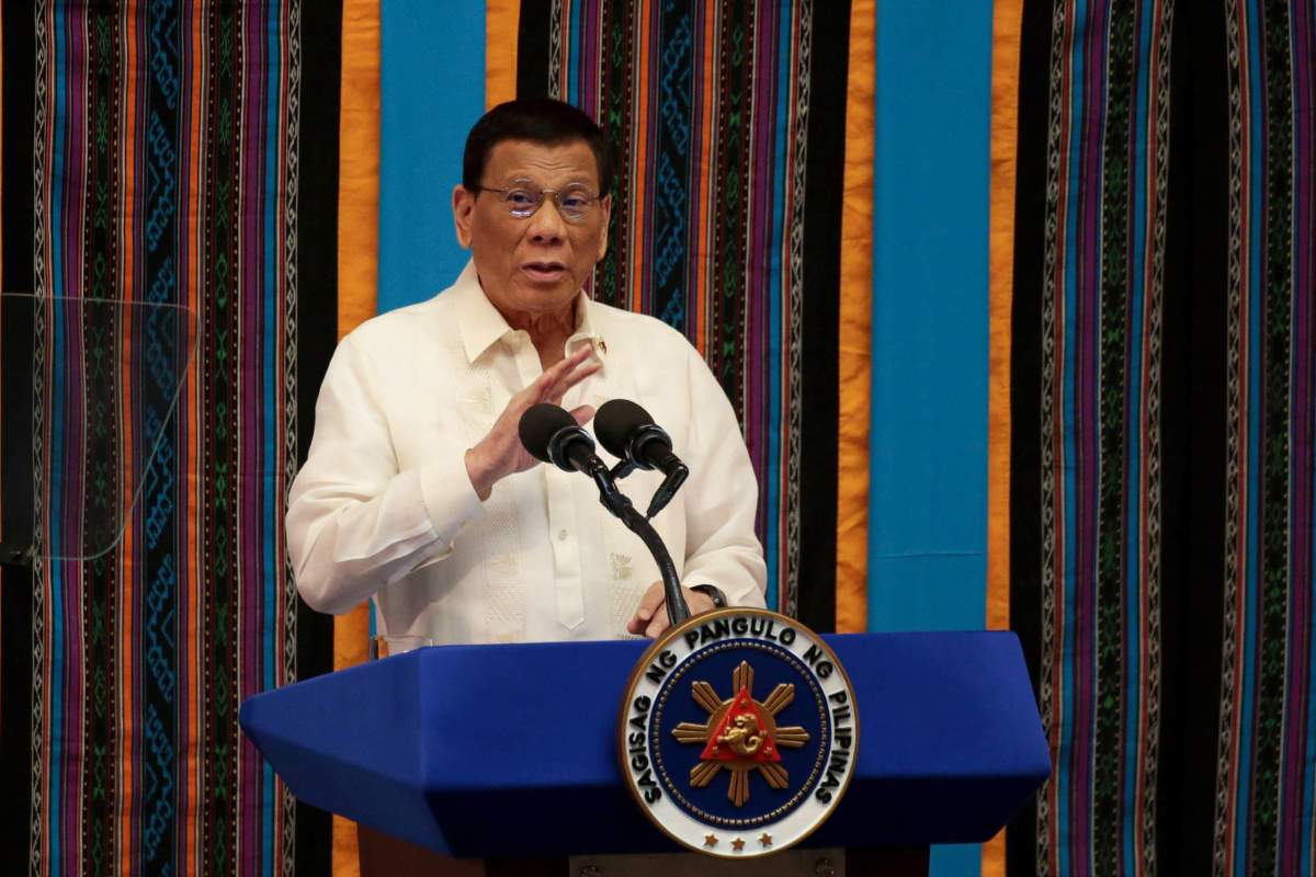 Philippines’ Duterte says Xi offering gas deal if arbitration case ignored