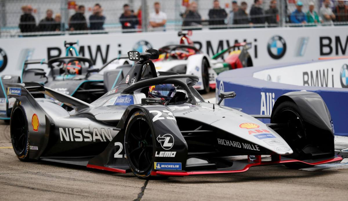 Motor racing- Formula E reports record revenues and first profit