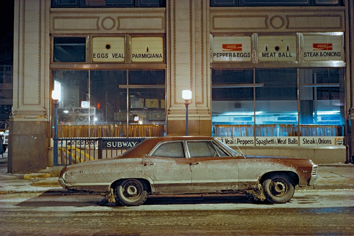 1970s photographs of cars reveal a New York City in decay